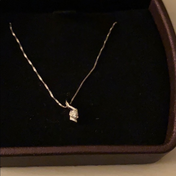 Jewelry - Silver necklace